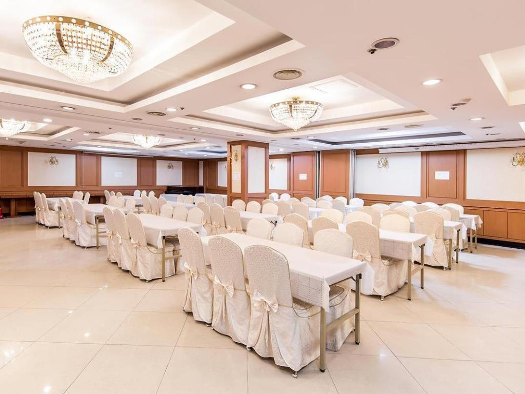 Korea Tourist Hotel Suwon Exterior foto