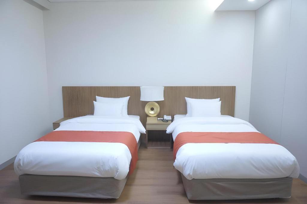 Korea Tourist Hotel Suwon Exterior foto